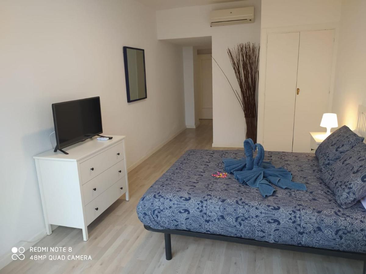Apartamento Con Encanto 'Larios Luxy' Lägenhet Málaga Exteriör bild